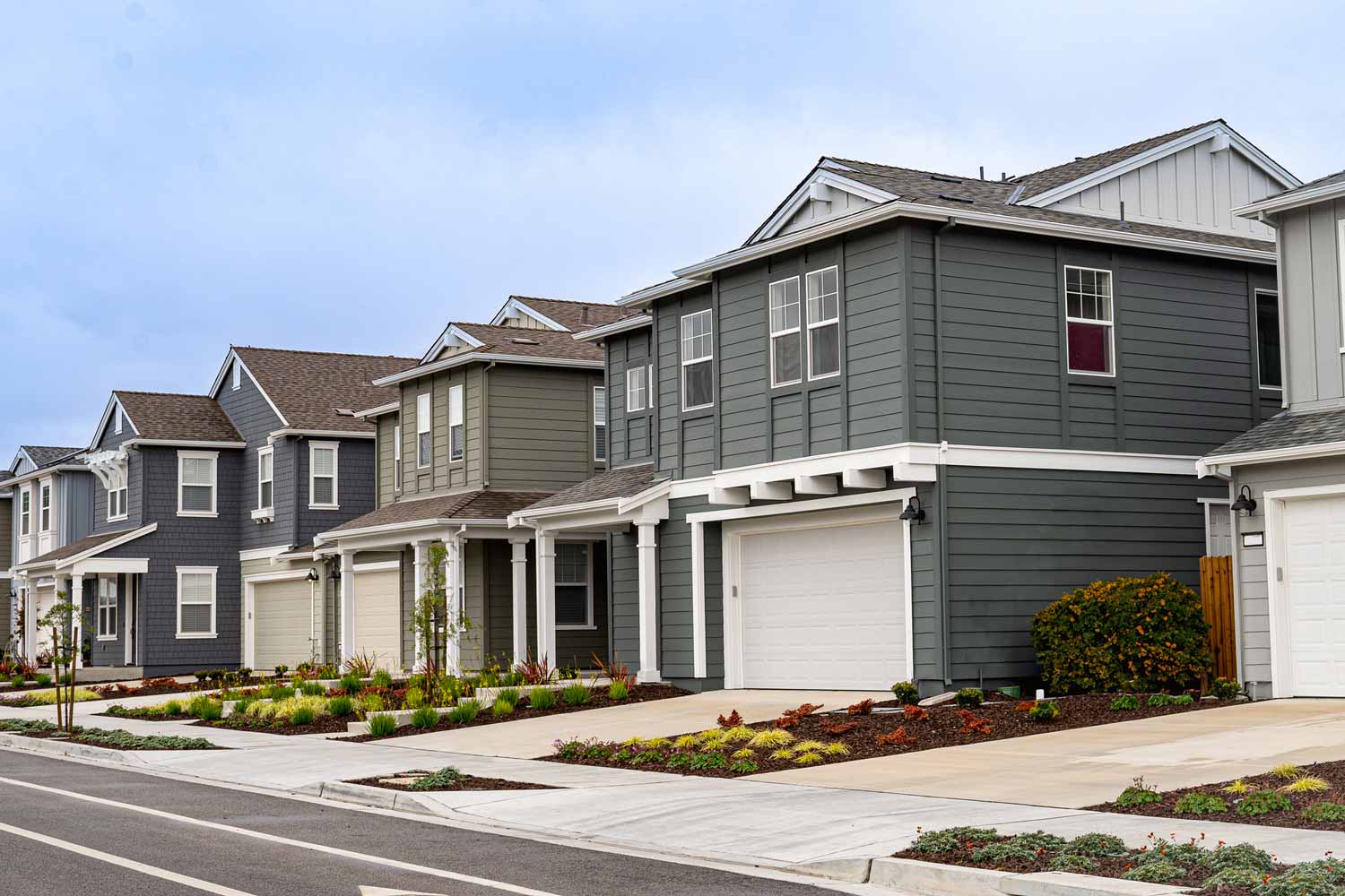 Row of Single family homes.