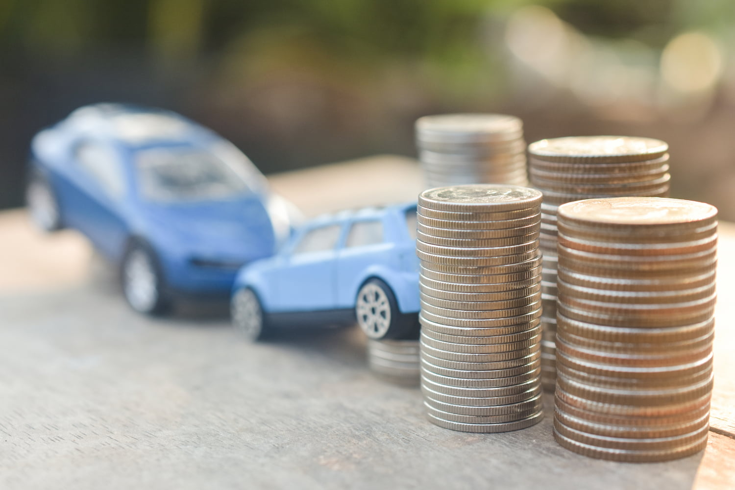 Car insurance cost: lease vs. own