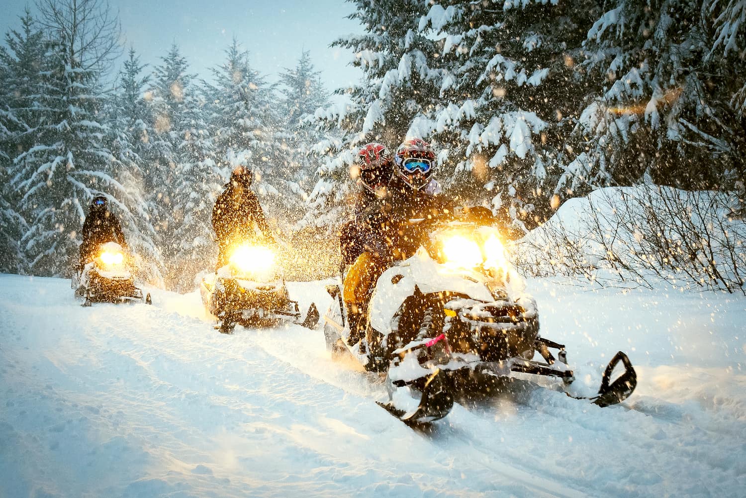 Ten tips for safe snowmobiling