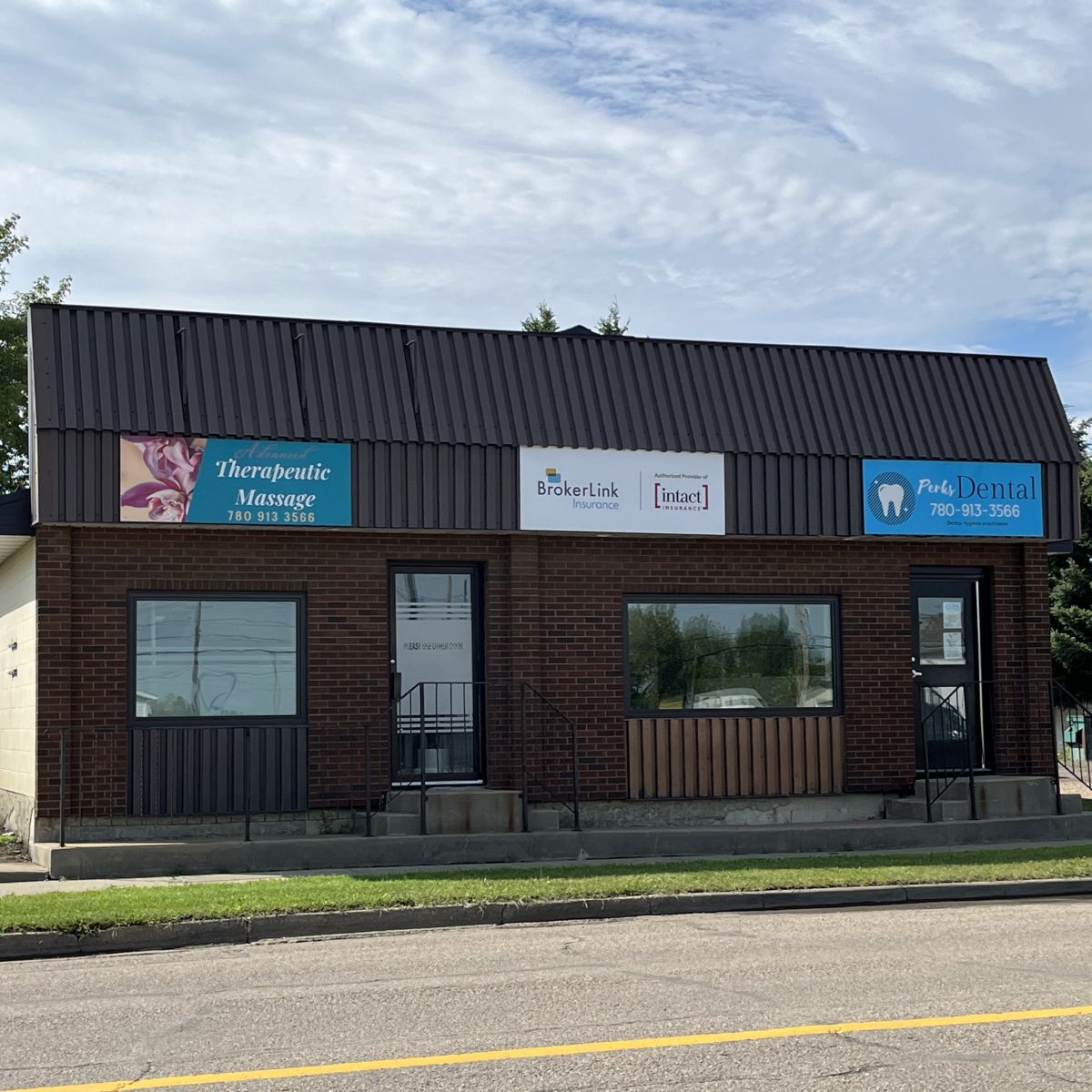 Lamont - 50 Avenue branch